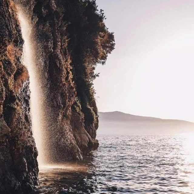 Matthews Beach House Vlore Luaran gambar
