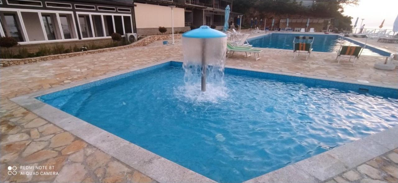 Matthews Beach House Vlore Luaran gambar