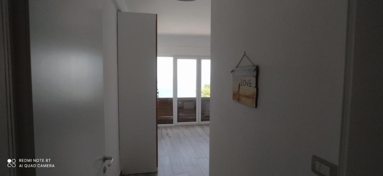 Matthews Beach House Vlore Luaran gambar
