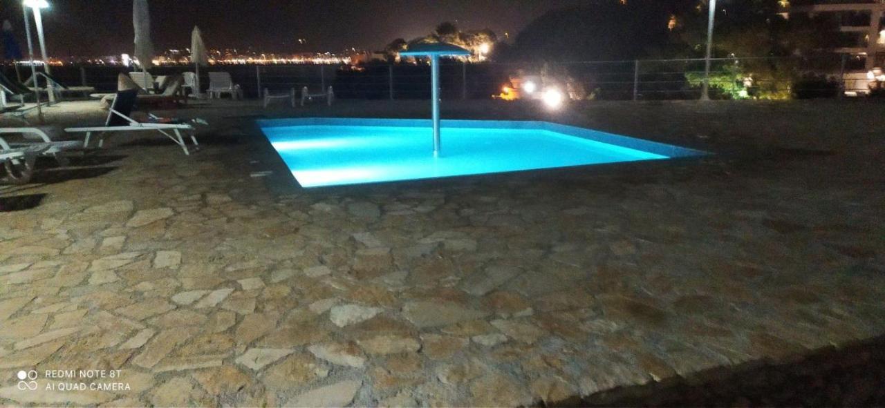 Matthews Beach House Vlore Luaran gambar
