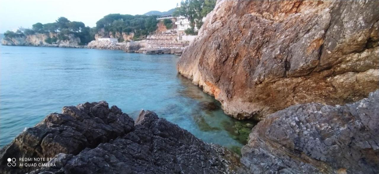 Matthews Beach House Vlore Luaran gambar