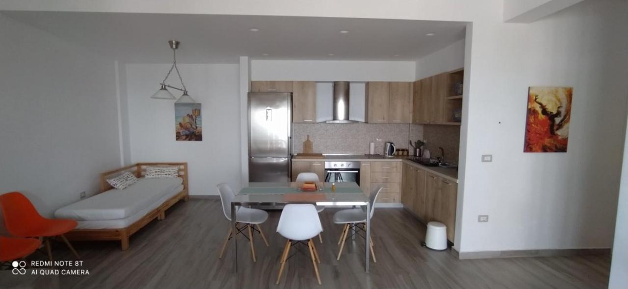 Matthews Beach House Vlore Luaran gambar