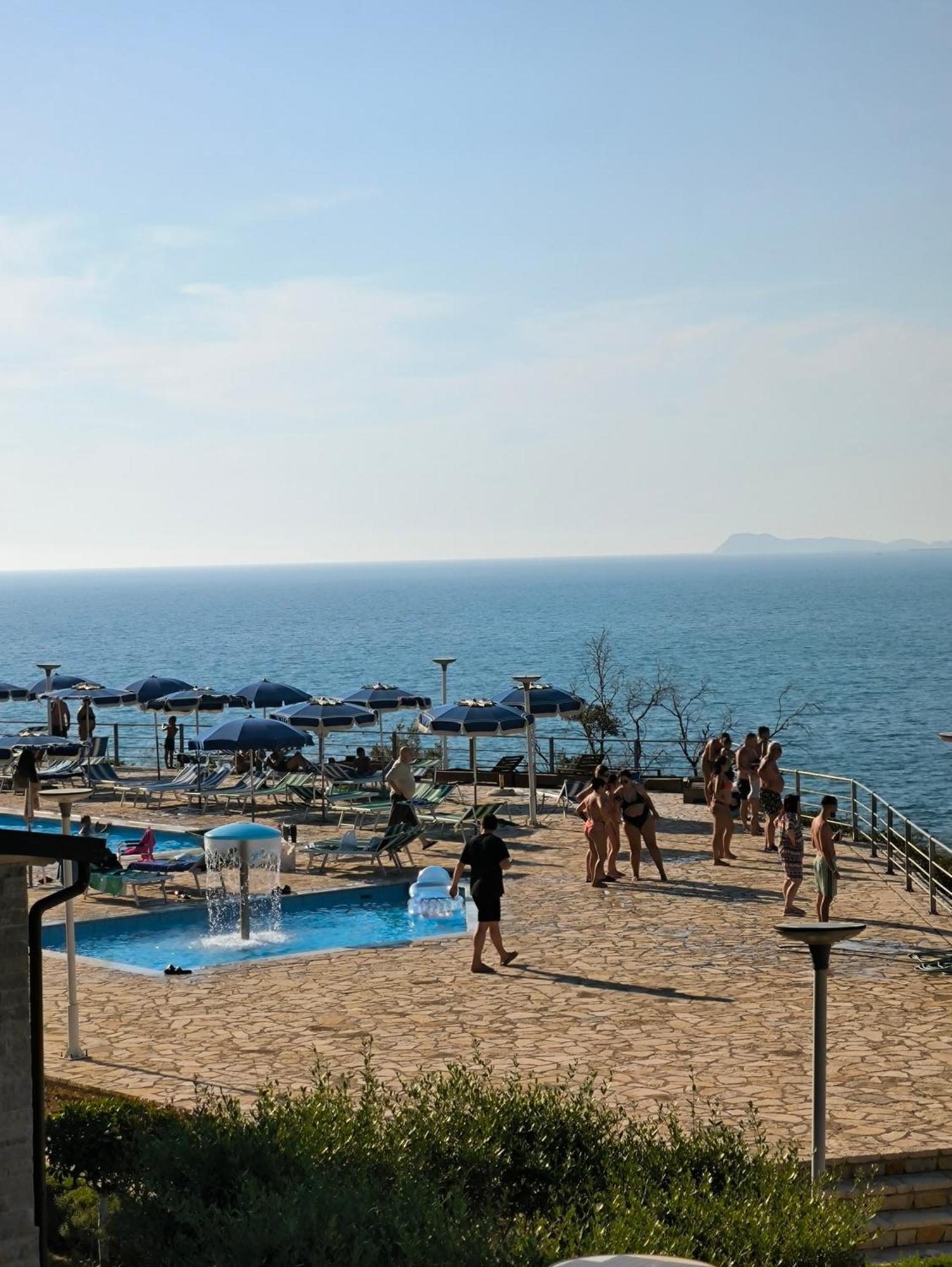 Matthews Beach House Vlore Luaran gambar