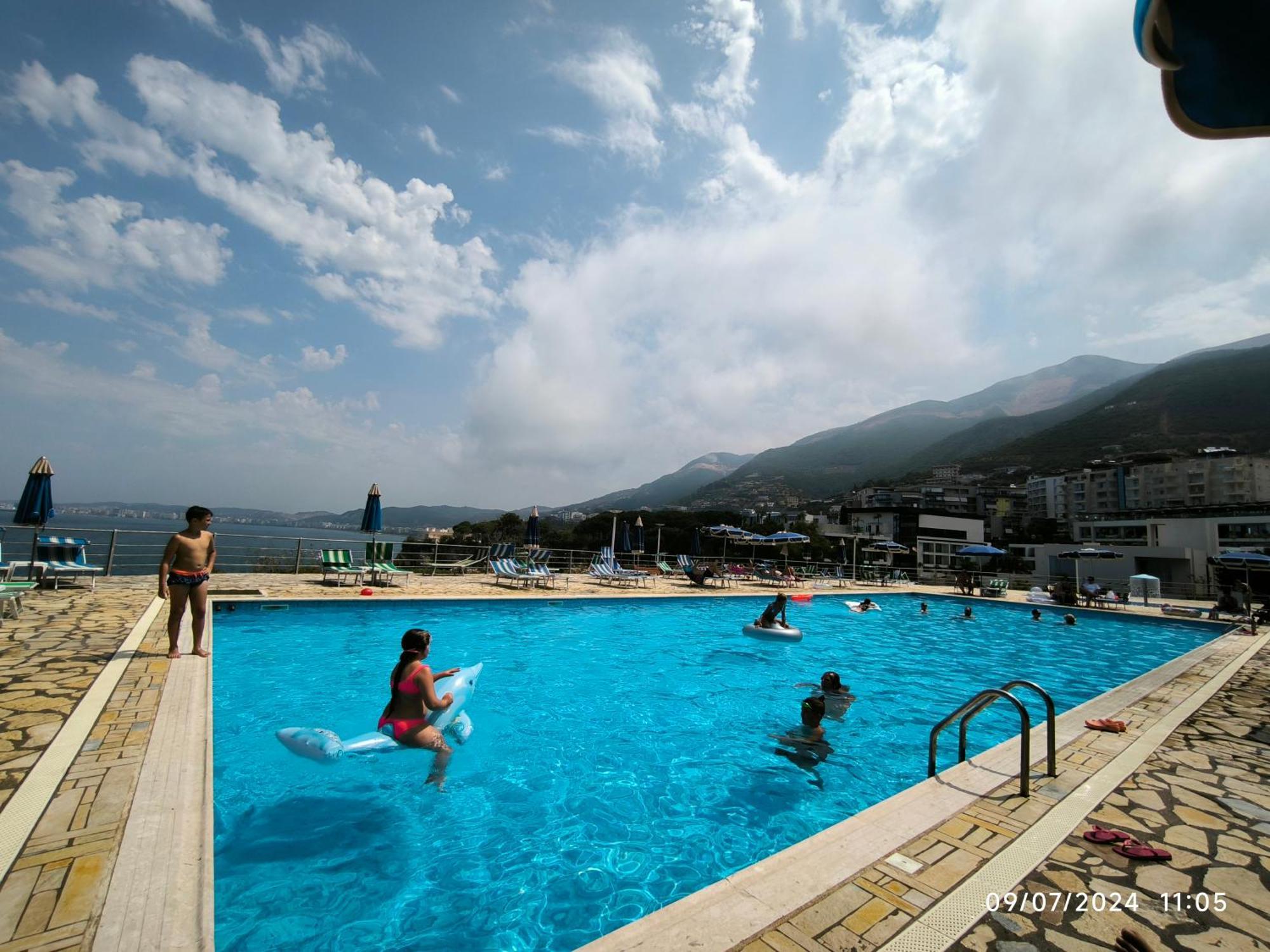 Matthews Beach House Vlore Luaran gambar